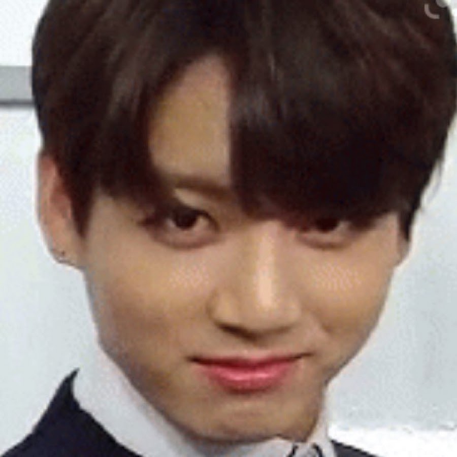 Jungkook’s Shiny Coconut Hair - YouTube