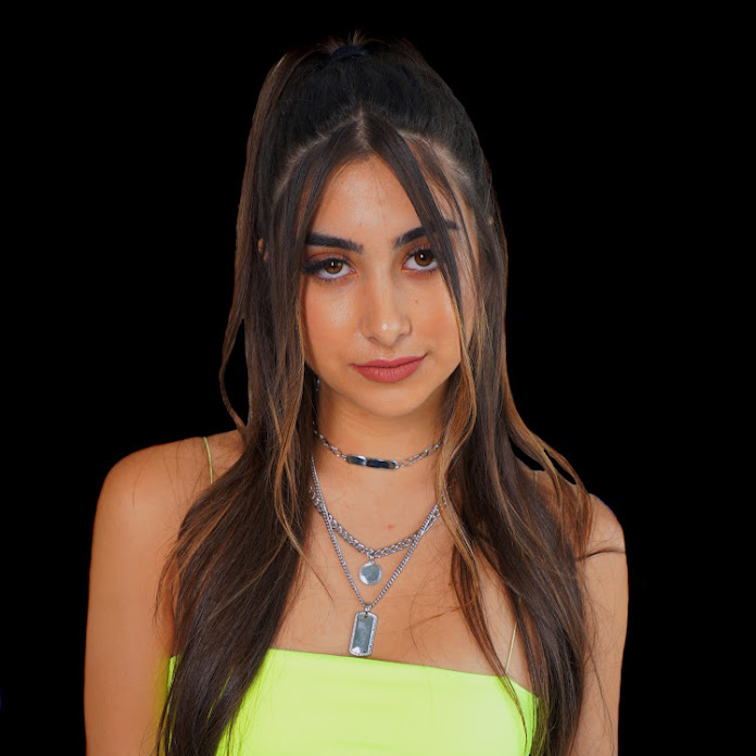 Nicolette Gray Net Worth & Earnings (2025)