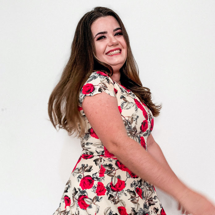 Casinha Arrumada Net Worth & Earnings (2026)