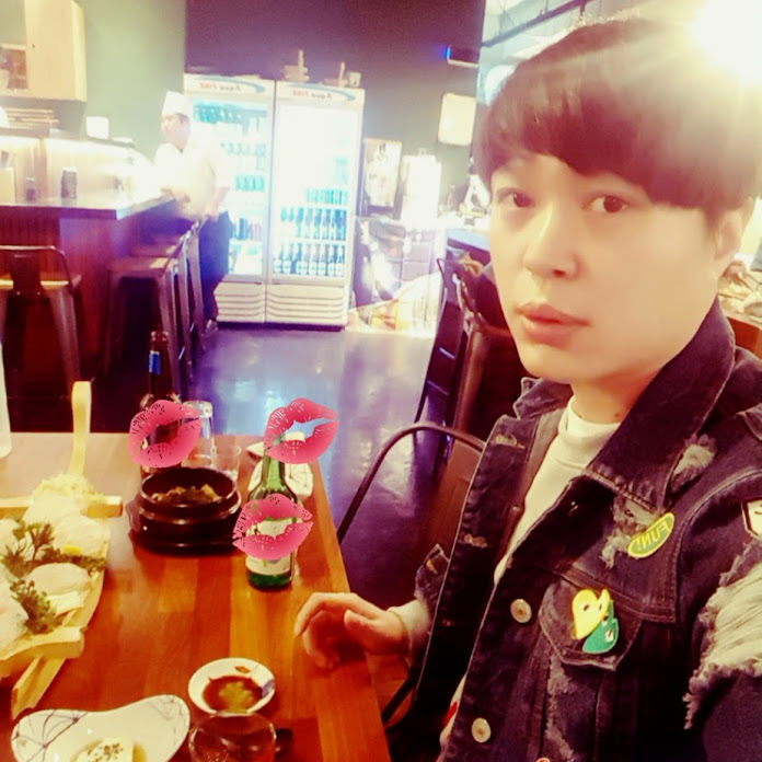 제이 Net Worth & Earnings (2026)