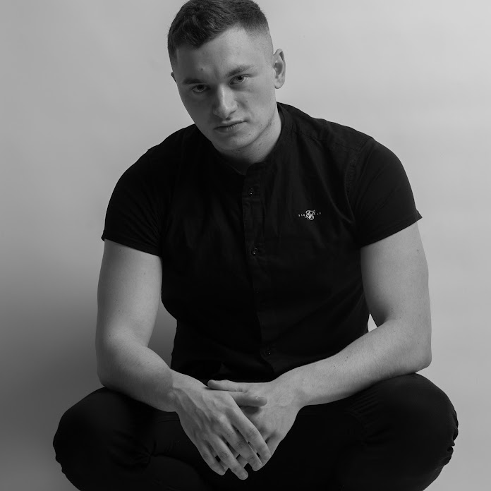 Dizi Net Worth & Earnings (2026)