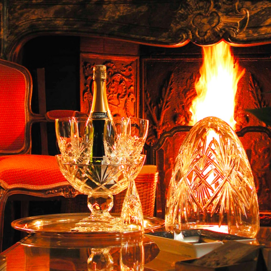 Artisan du Cristal Klein 54120 Baccarat France - YouTube