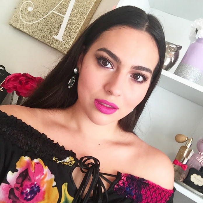 Aurora Elizondo Net Worth & Earnings (2025)