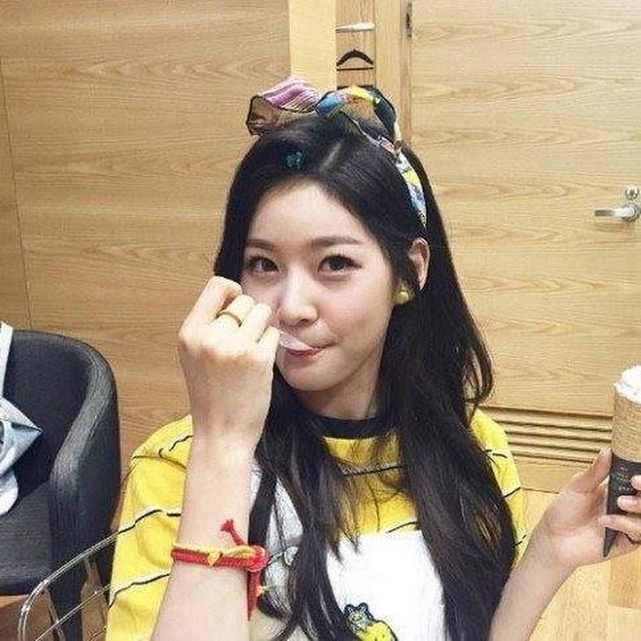 Kim Sae Ron - YouTube