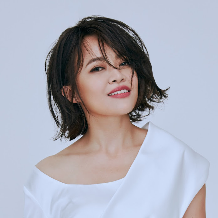 戴愛玲Princess Ai Net Worth & Earnings (2026)