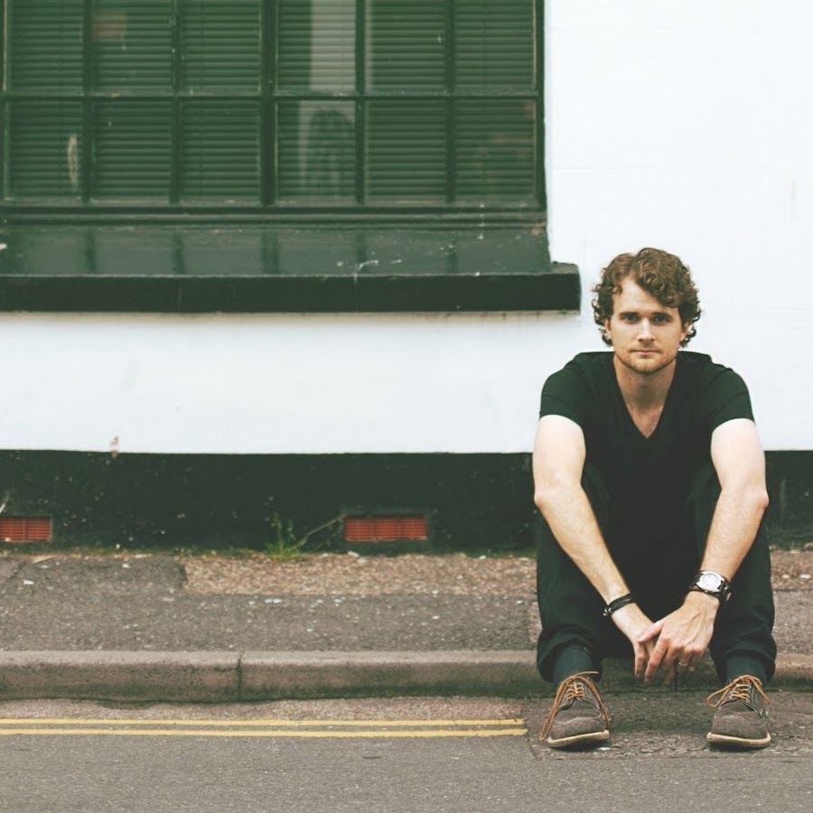 Christian Tusk - YouTube