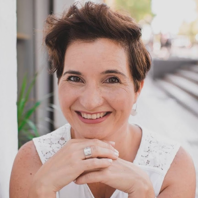 buscandotueStilo Net Worth & Earnings (2025)