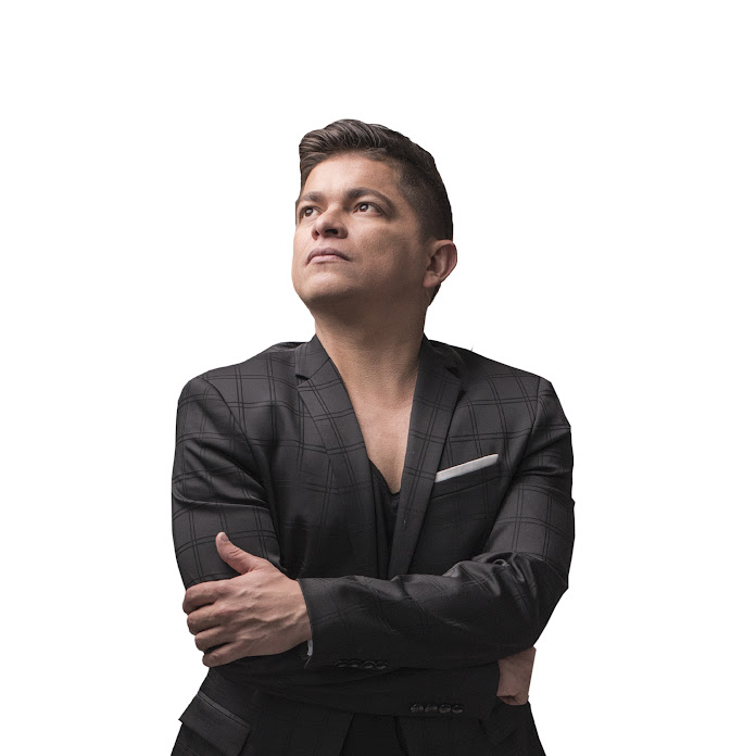 Mono Zabaleta Net Worth & Earnings (2026)