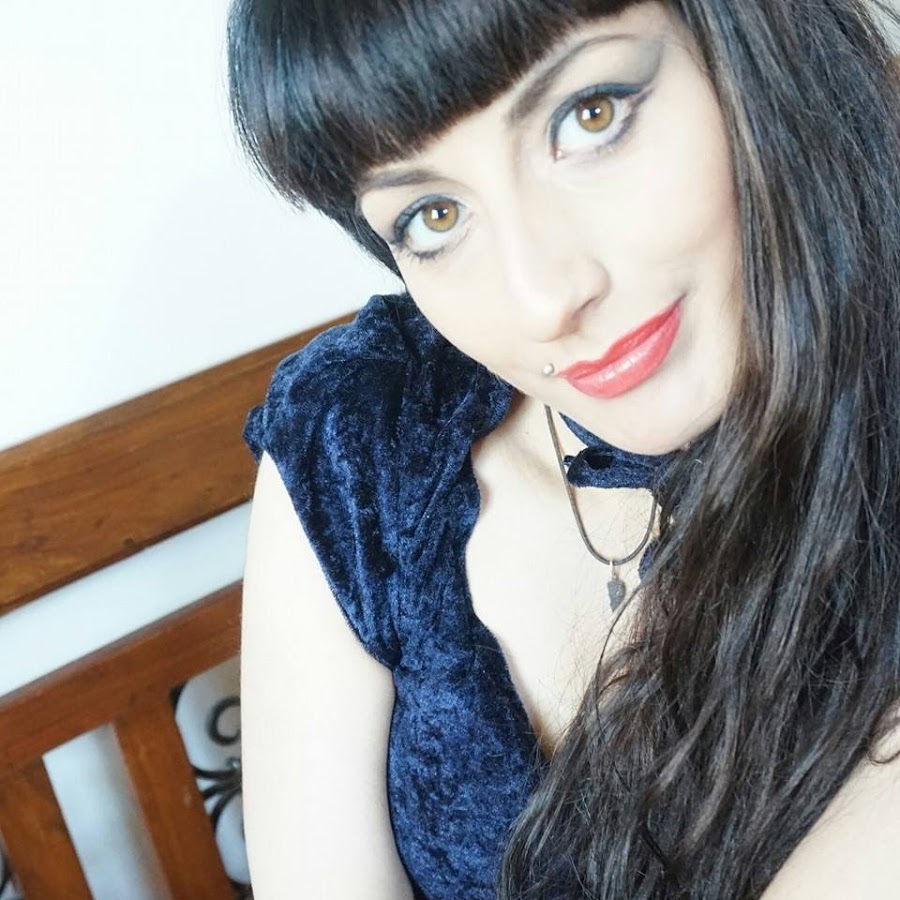 Erica Nails - YouTube