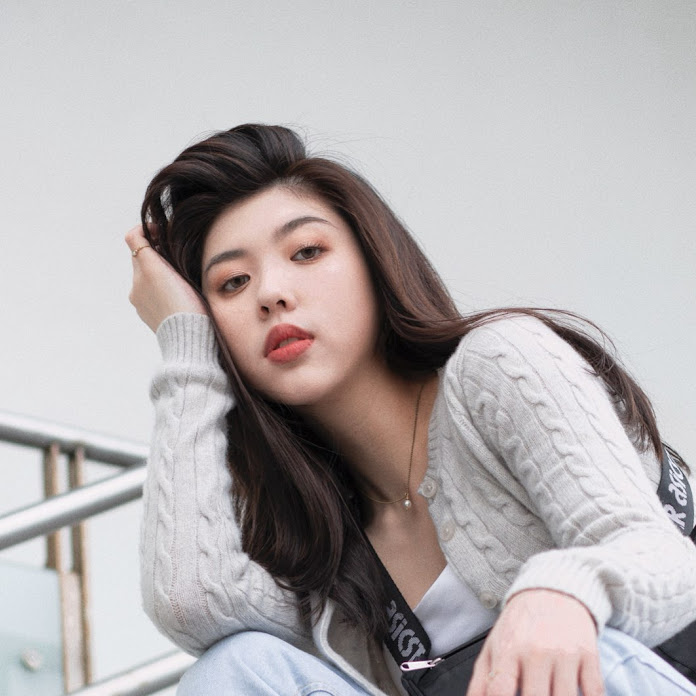 Cindy H Net Worth & Earnings (2025)