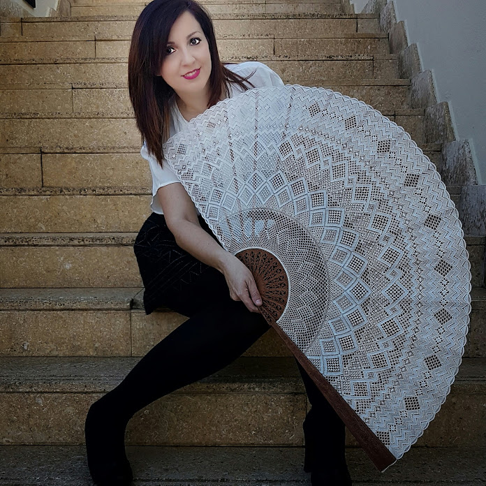 Raquel M Adsuar Bolillotuber Net Worth & Earnings (2026)