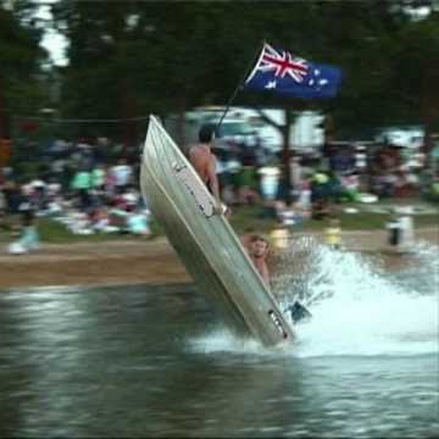 Tinny Bashing / Boating Fails YouTube