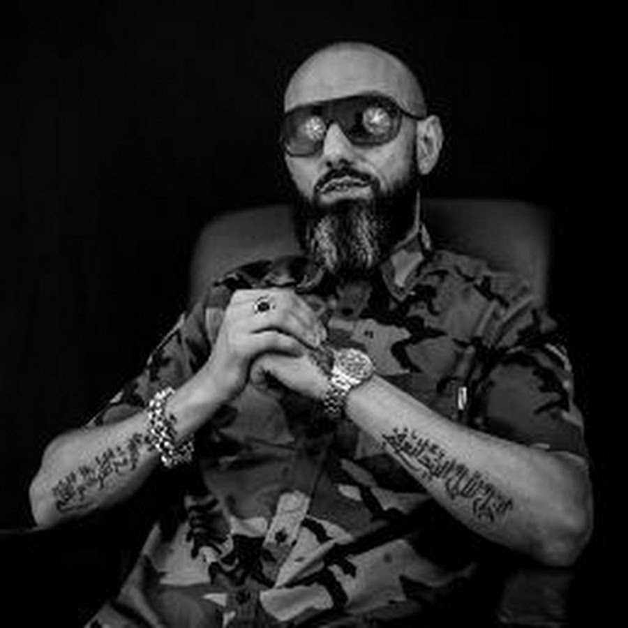 MORO Officiel - YouTube