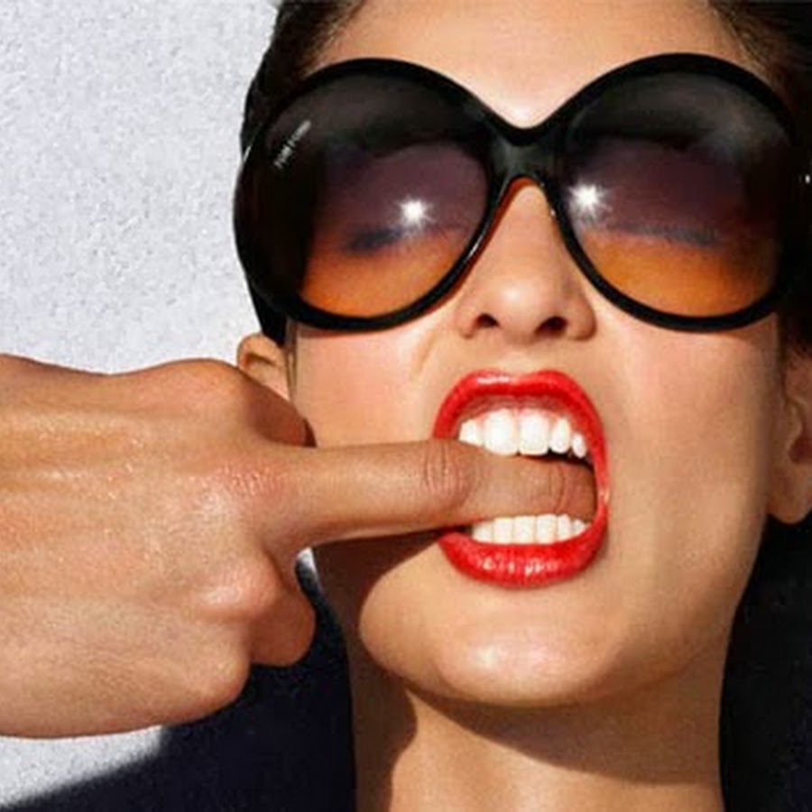 Телка спец по сосанию