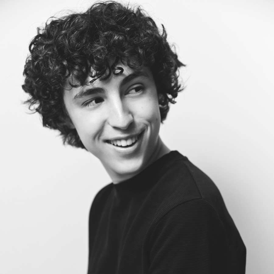 Anthony Rosenthal - YouTube