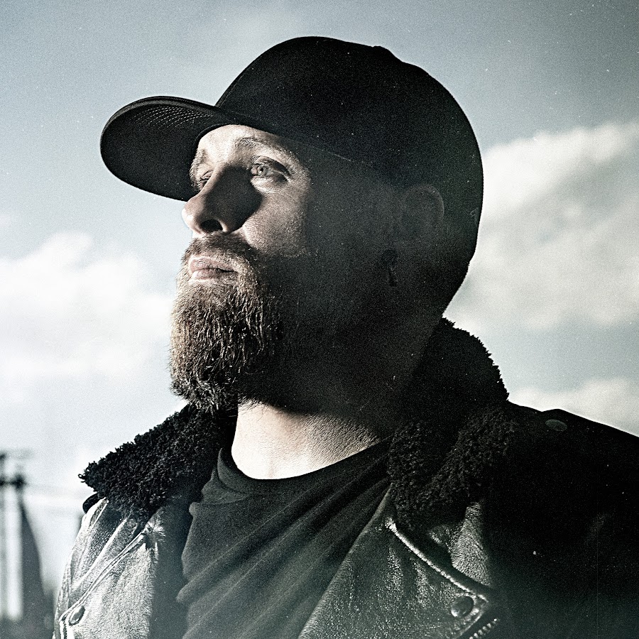Brantley Gilbert - YouTube