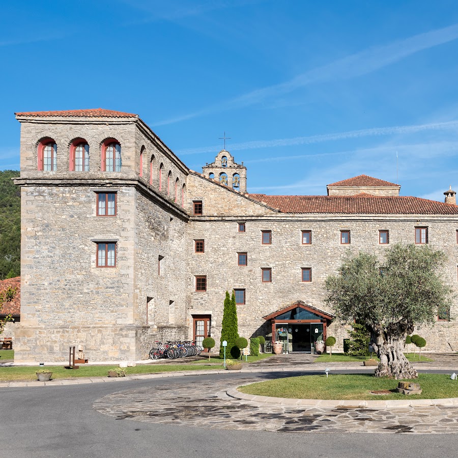 Barceló Monasterio de Boltaña - YouTube
