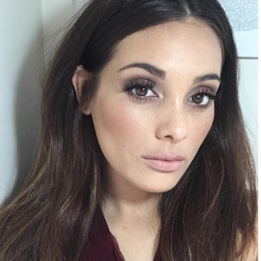 Ashley Allen Eyelash Extensions - YouTube