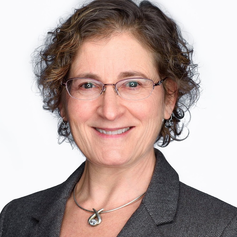 College essay expert picture