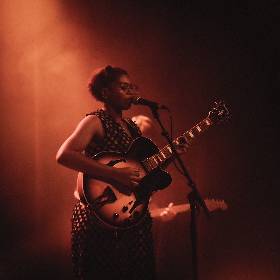 claudia ISAKI YouTube