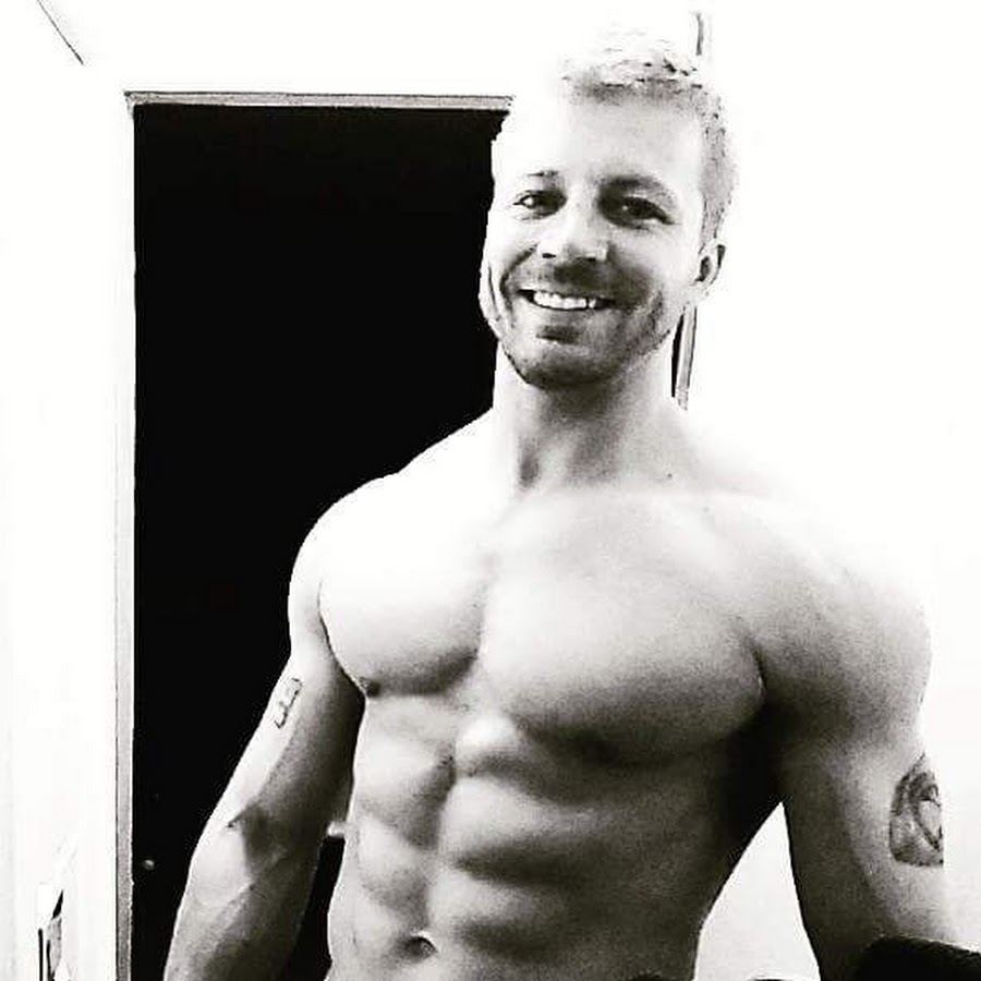 Alpha Male Physique - YouTube