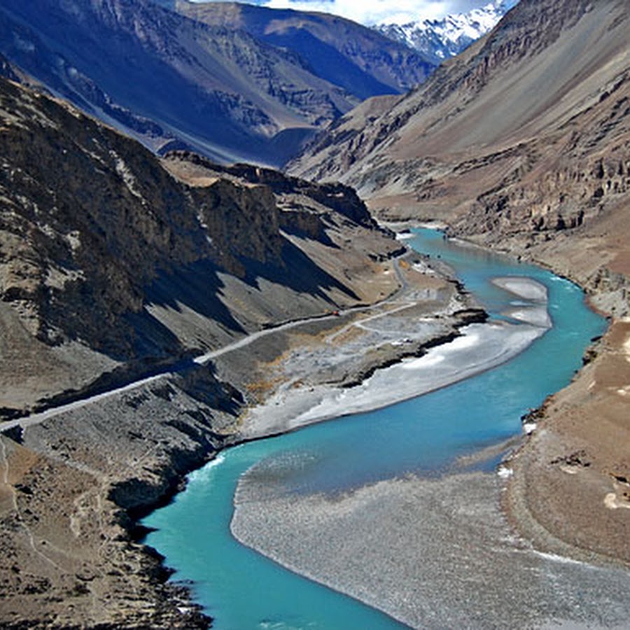 Пакистан река инд. Река инд в Индии. Пакистан Долина инда. Долина реки инд Пакистан.
