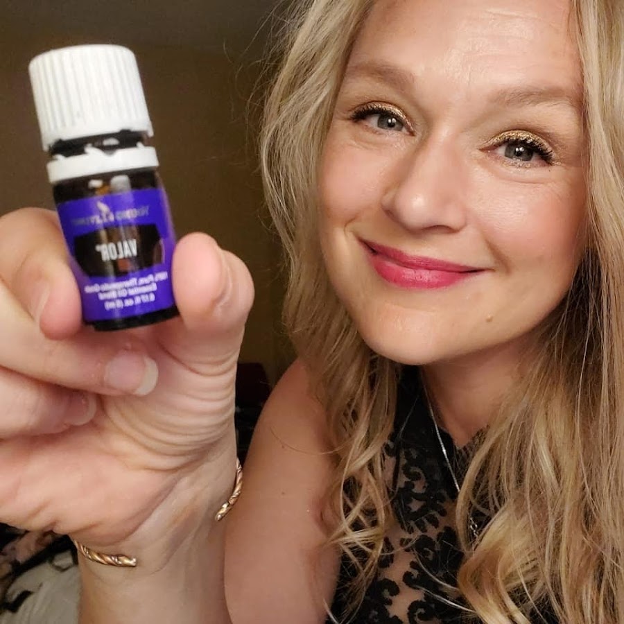 Sarah Harnisch - YouTube