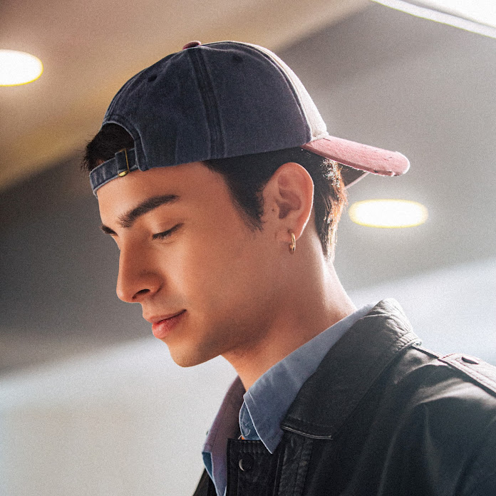 Rusher king Net Worth & Earnings (2026)