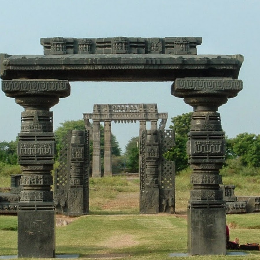 Варангал базальтовый храм индия