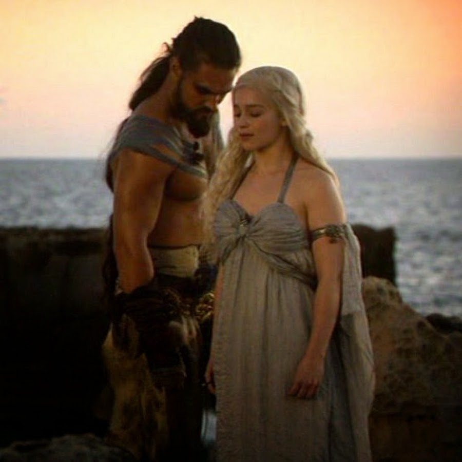 Кхалиси и дрого. Дейенерис таргариен и кхал дрого. Кхал дрого и дейенерис. Кхал дрого и дейнерис. Кхал дрого и дейенерис.