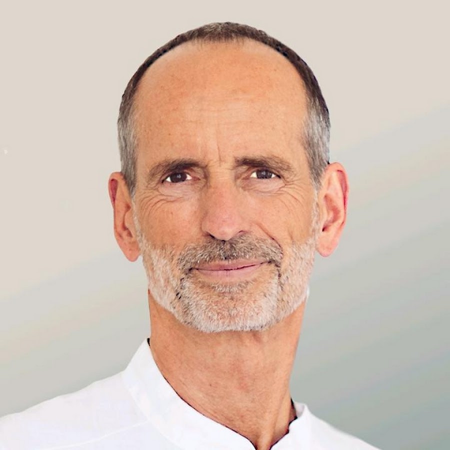 Liebscher & Bracht | Die Schmerzspezialisten - YouTube