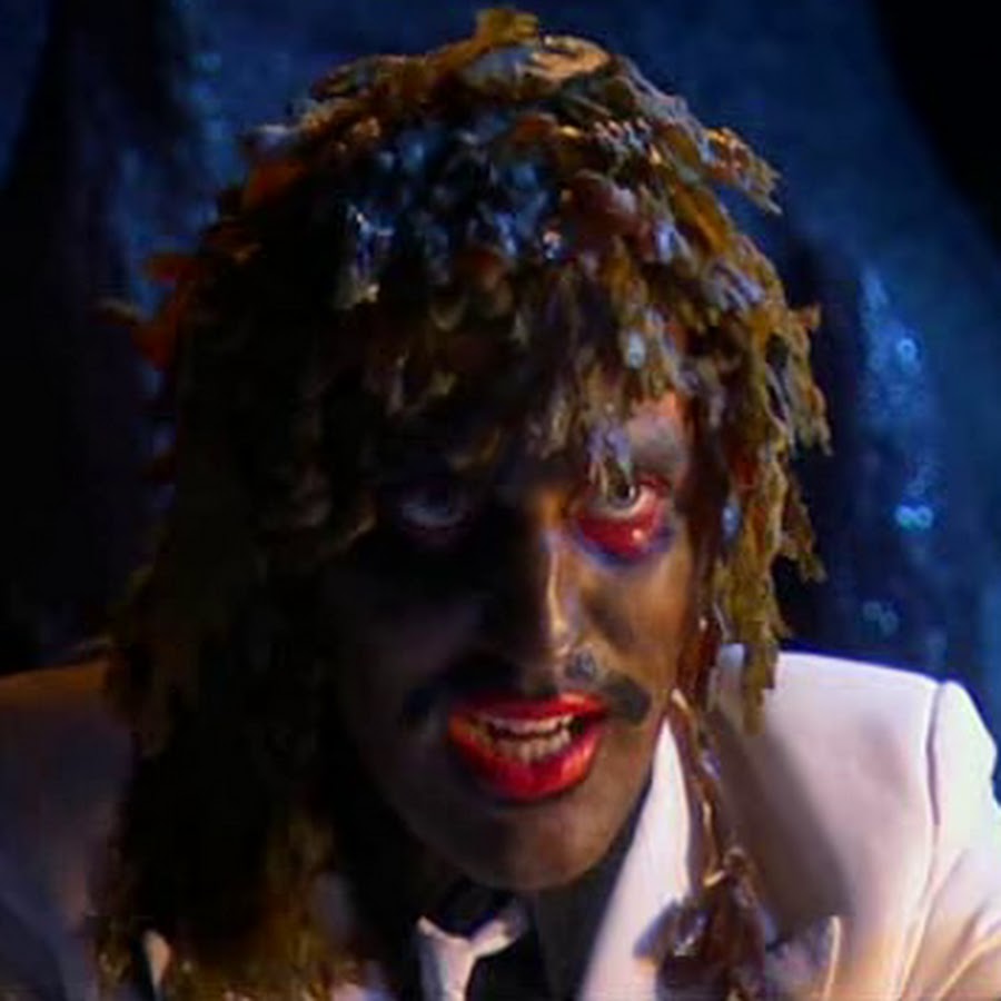 Old greg. Old gregg. Old greg. Mighty boosh. Greg is older than.