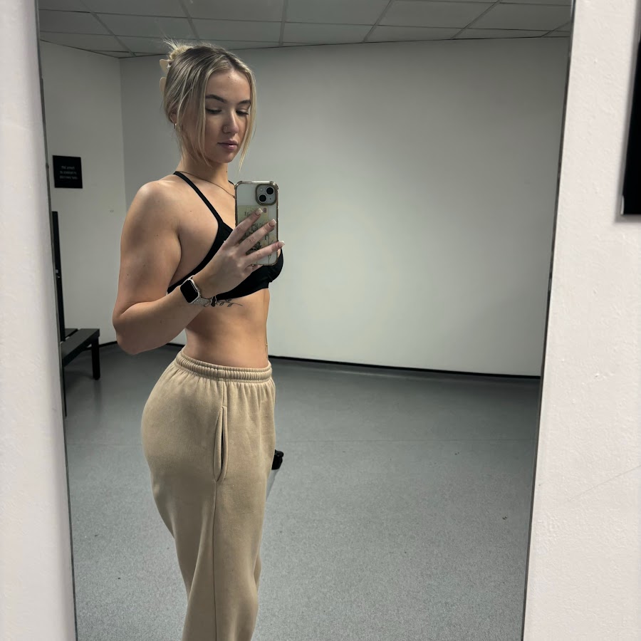 amelia_xx - YouTube