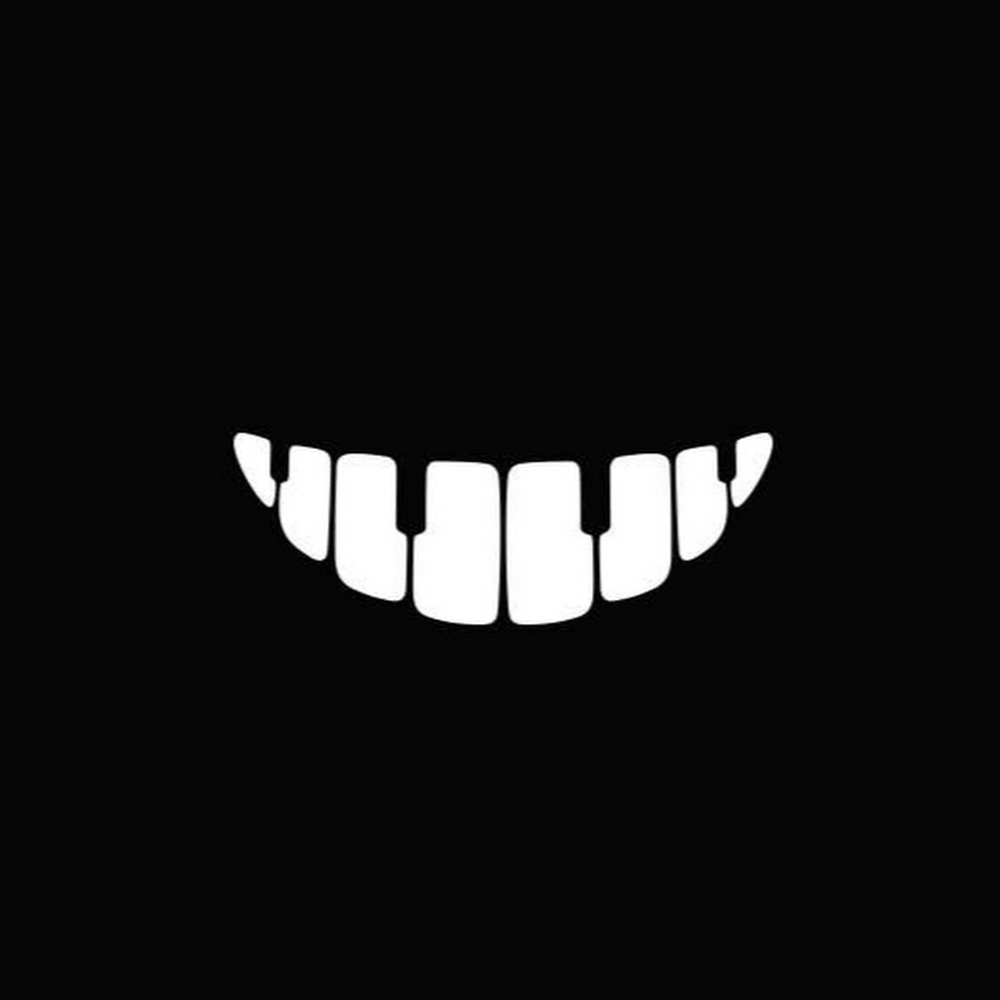 Белая улыбка на черном фоне мем smile :-) Desktop wallpaper simple, Desktop wallpaper black, Cool black wallpape