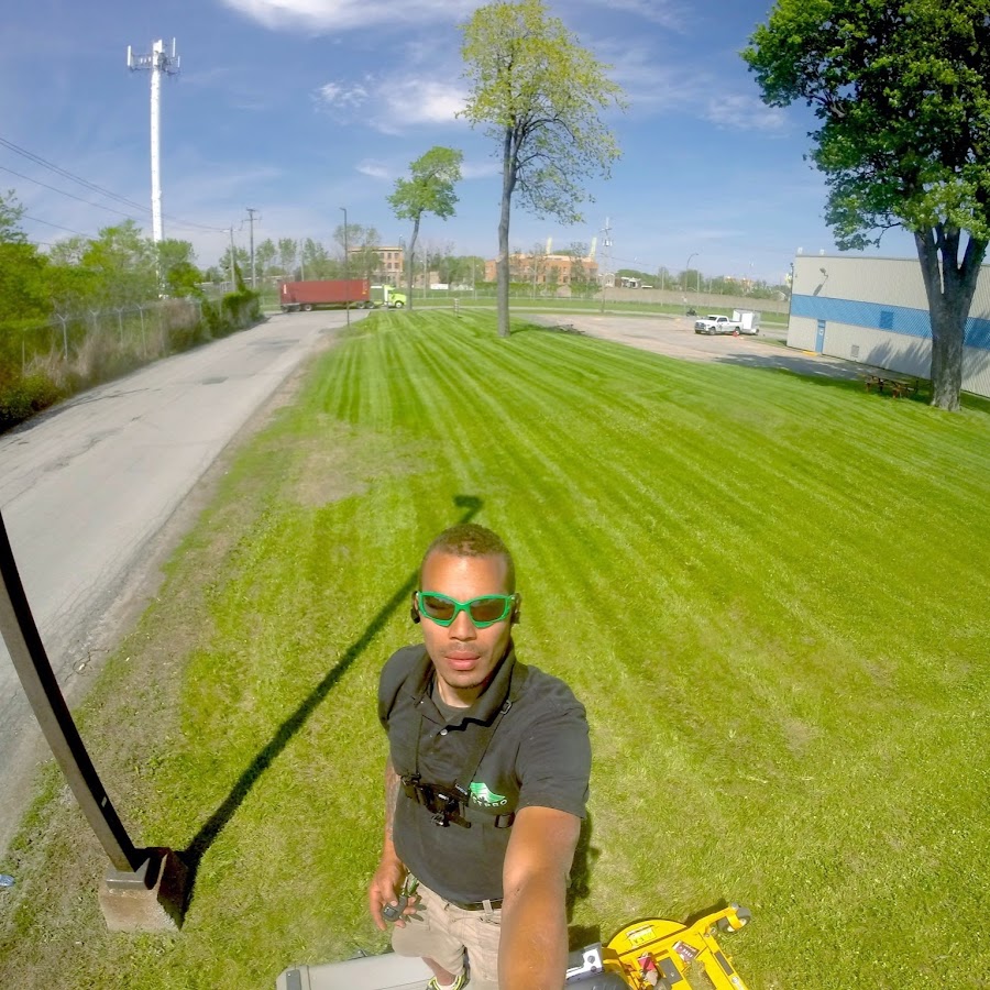 LAWN CARE LIFE 
