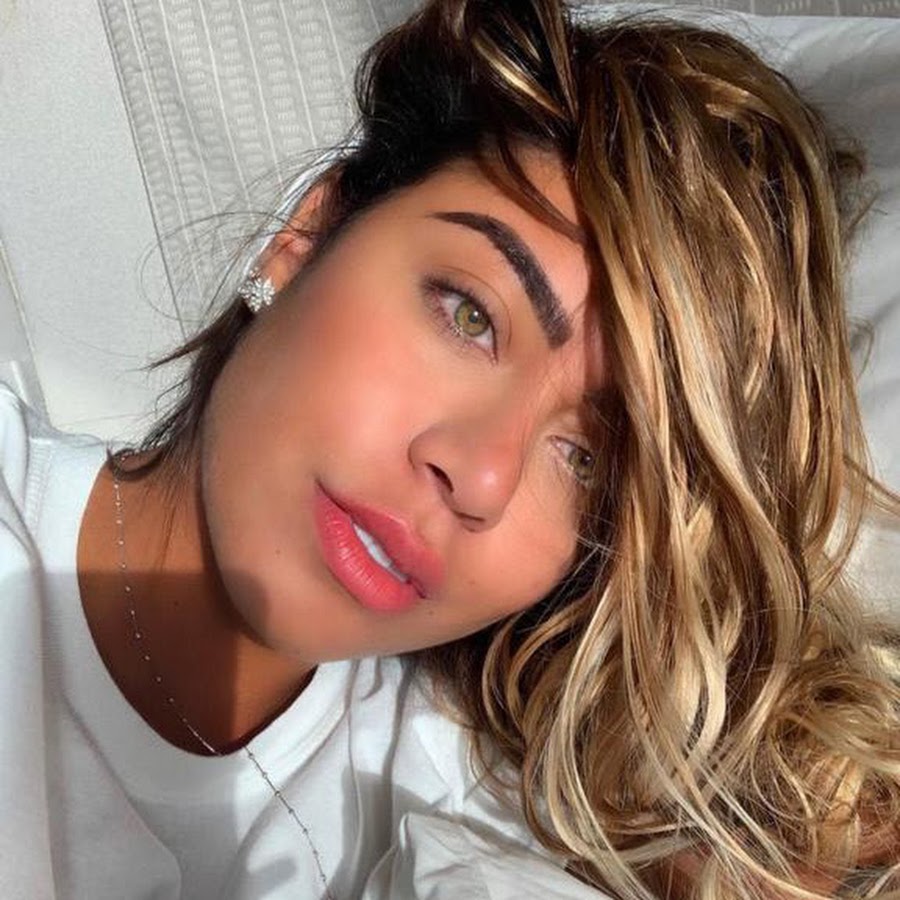 Rafaella ferrari shemale