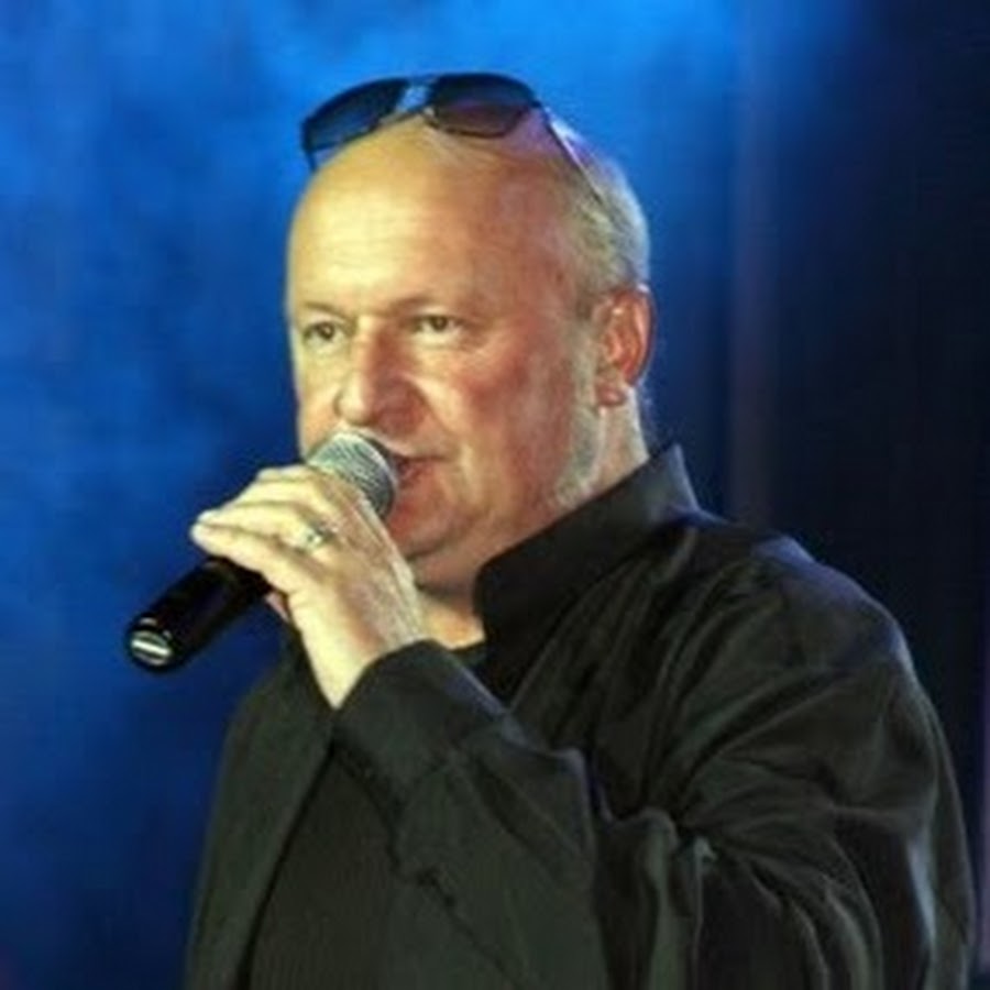 д василевский одинокий мужичок за 50. дмитй васелевкй мкжечек за 50.