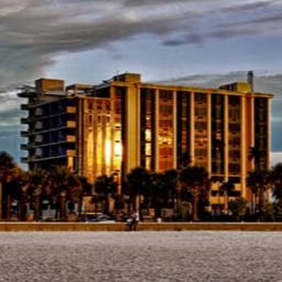 Pier House 60 Marina Hotel 