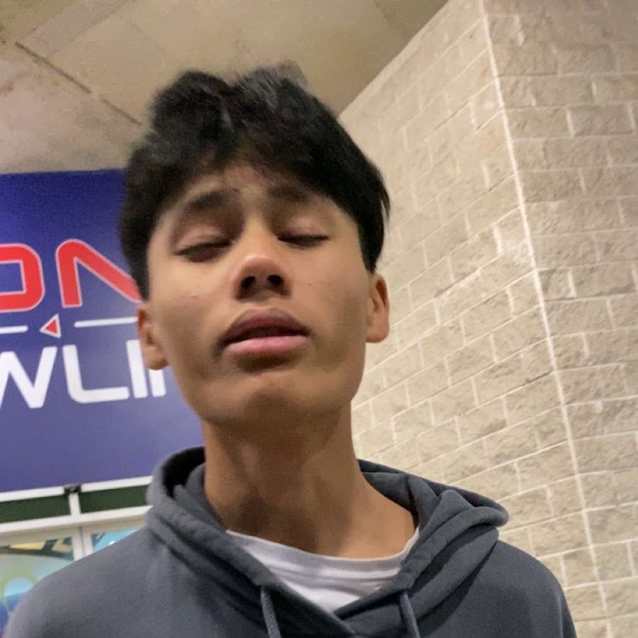 блеванул радугой. мем радуга изо рта. мемы на фоне радуги. радужная блевотина. радуга изо рта.