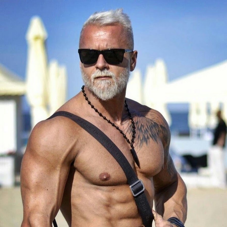 Павел Ладзяк