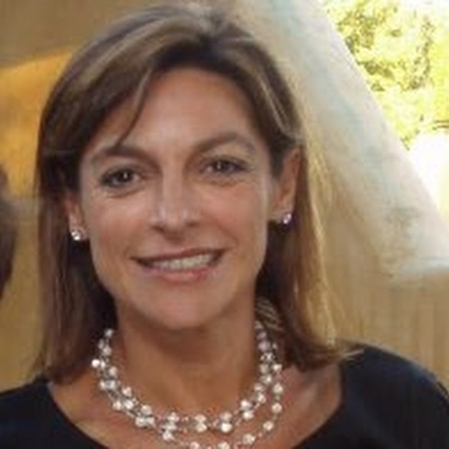 Sandra Manuelian Schlotter - YouTube