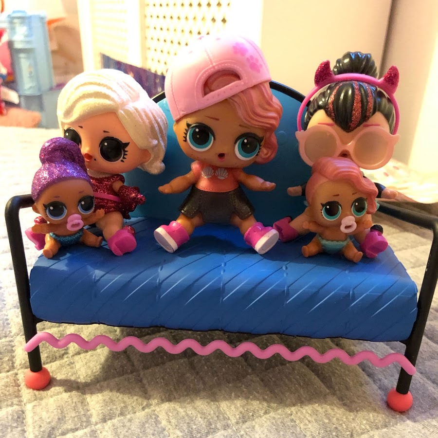 Let's Play LOL Dolls - YouTube