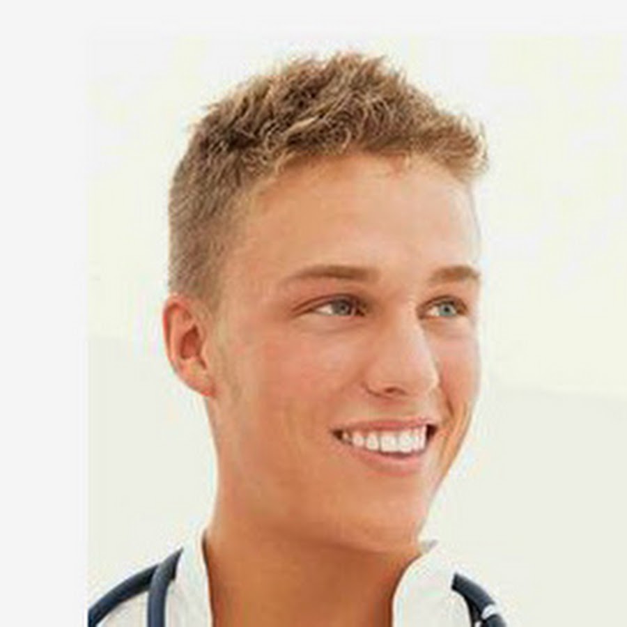 стрижки для подростков. стрижки для подростков. короткие мужские стрижки для подростков. причёски мужские короткие. модельная стрижка мужская для подростков.