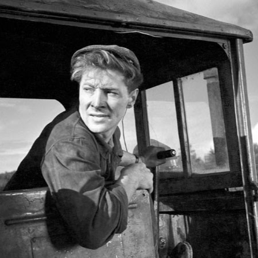 Тракторист-Моторист - YouTube