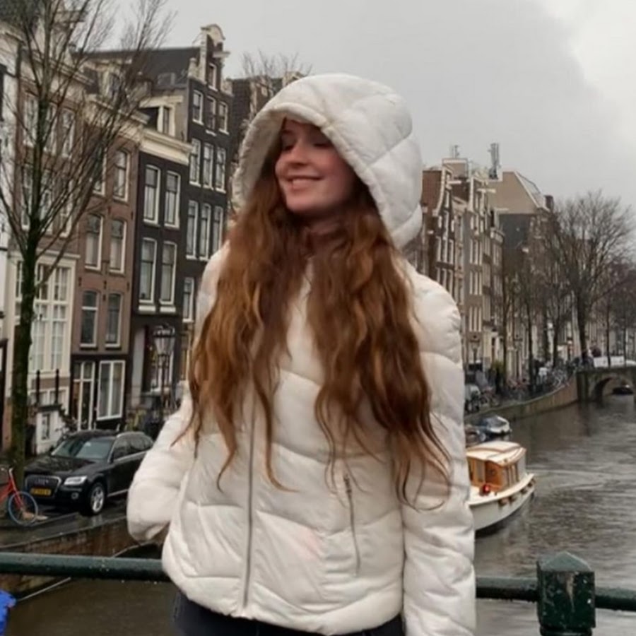 Amelia Berry - YouTube