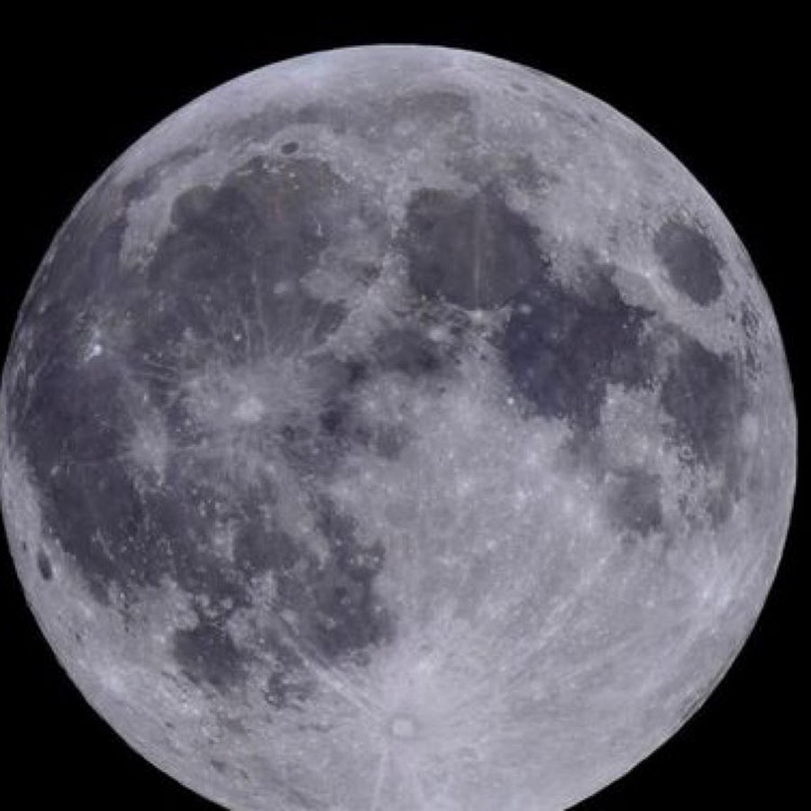 11 апреля луна. Шестая Луна. 6 Высшая Луна. 6 Луна КРД. 6 Луна в полный рост.