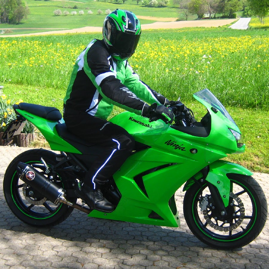Kawasaki Ninja 300 посадка