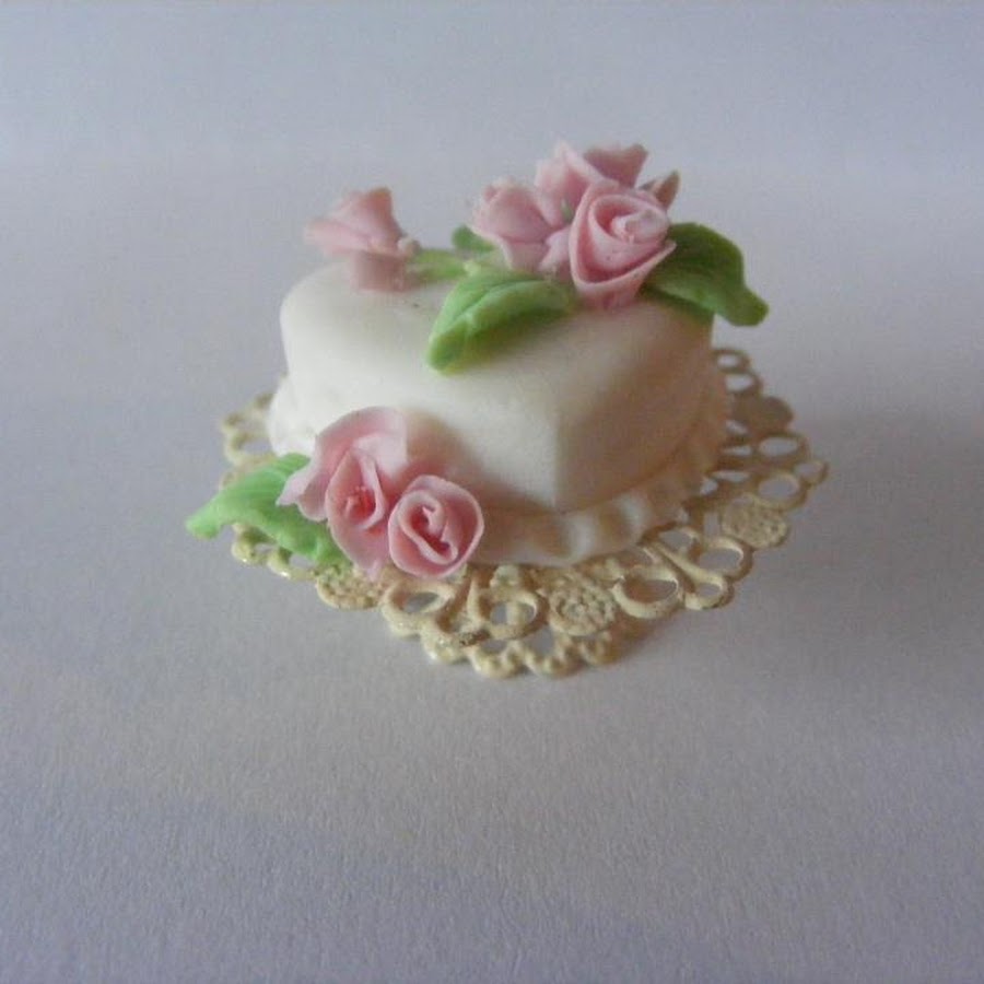 Mandy's Dolls House Miniatures - YouTube