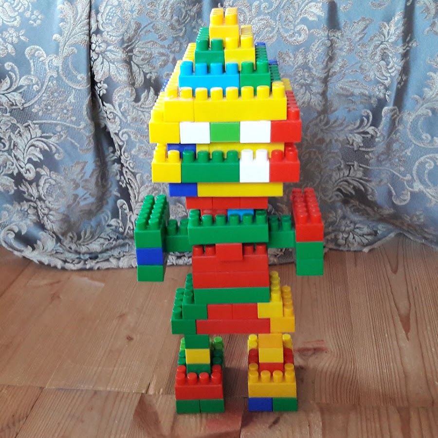 Поделки из лего. Фигуры из крупного лего. Постройки из конструктора. Домик из конструктора для детей. Конструктор 801 bauer.