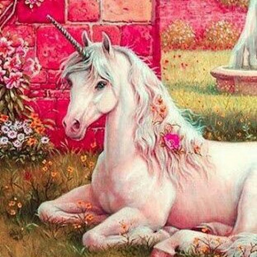 Конь с розовой сколько страниц. Единорог. Розовый Единорог. Единорог арт. Белый Единорог с розовой гривой.